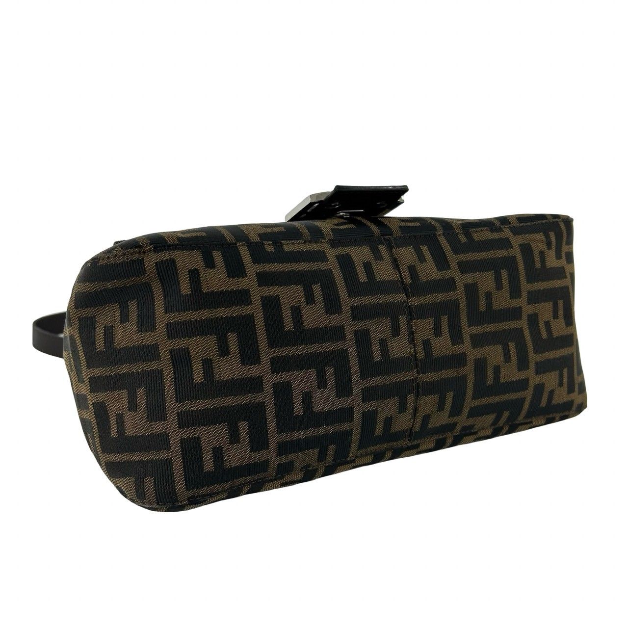 極 美品 FENDI フェンディ マンマバケット ズッカ FF ロゴ 金具 キャンバス レザー 本革 セミ ワン ショルダーバッグ ブラウン 34958 極 美品 FENDI フェンディ マンマバケット ズッカ FF ロゴ 金具