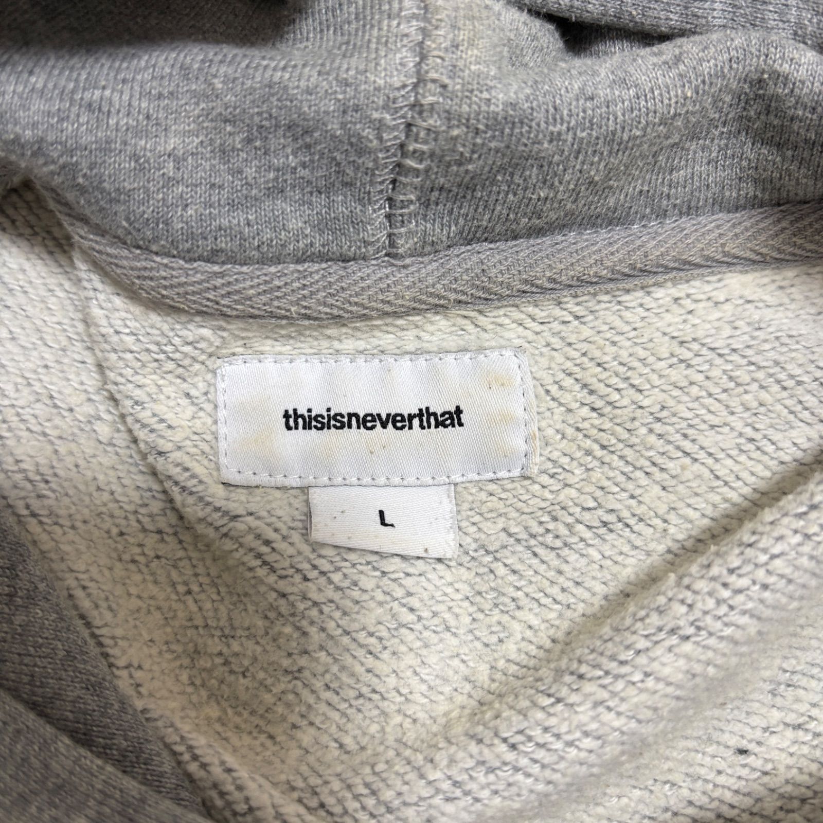 古着 thisisneverthat ディスイズネバーザット グレー 刺繍ロゴ 