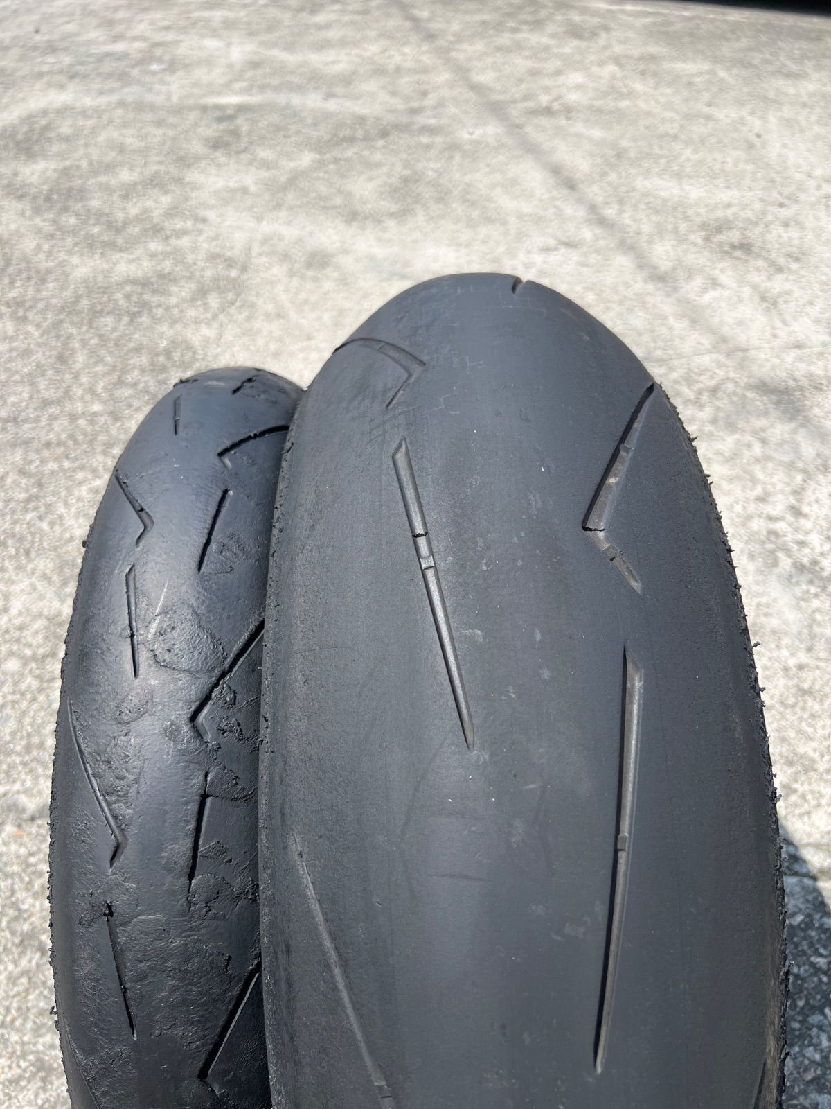 ピレリ スーパーコルサSP V4 前後セット 120/70ZR17 200/60ZR17 460