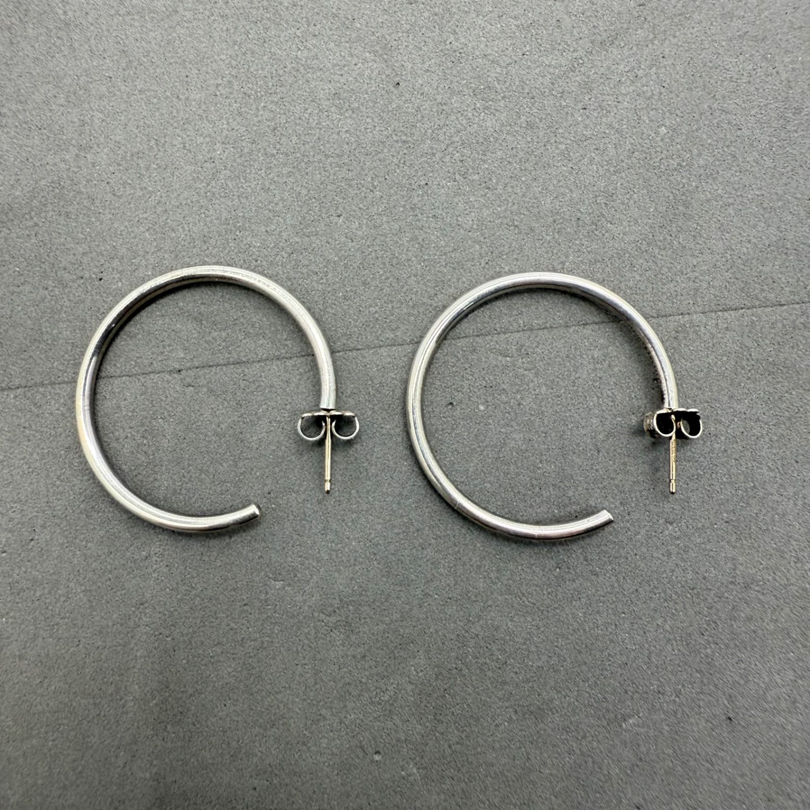 TIFFANIY & CO. 925 plain Hoop earrings ティファニー シンプル 