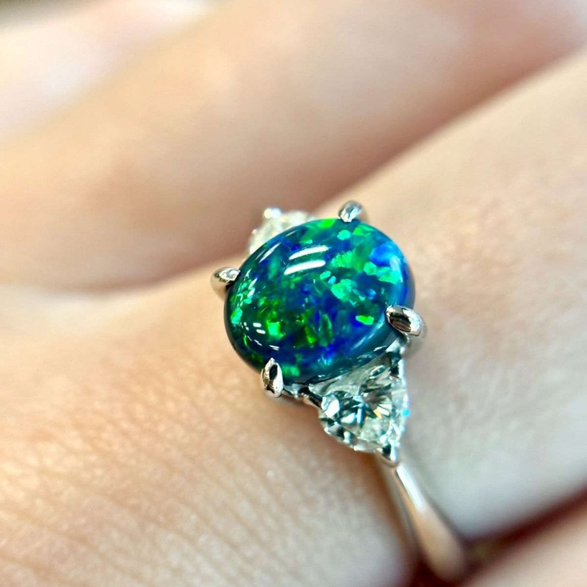 Pt900 ブラックオパール1.22ct ダイヤモンド0.334ct リング - メルカリ