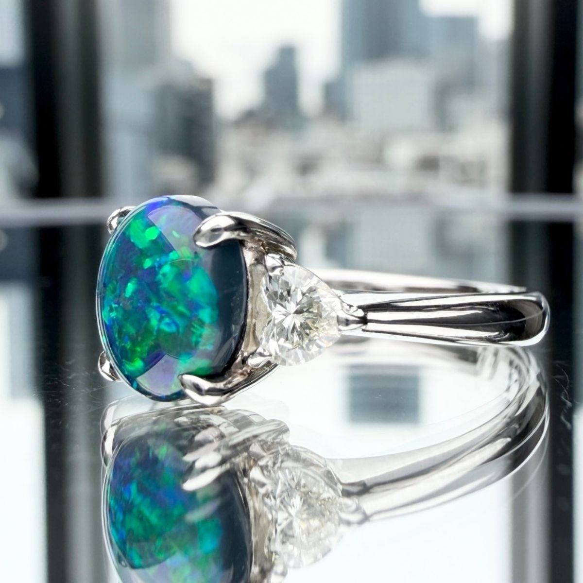 Pt900 ブラックオパール1.22ct ダイヤモンド0.334ct リング - メルカリ
