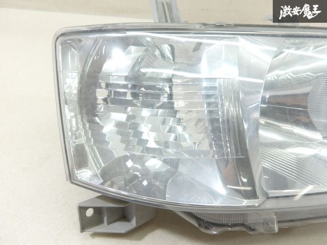トヨタ 純正 NCP50 NCP51 50系 プロボックス ハロゲン ヘッドライト 