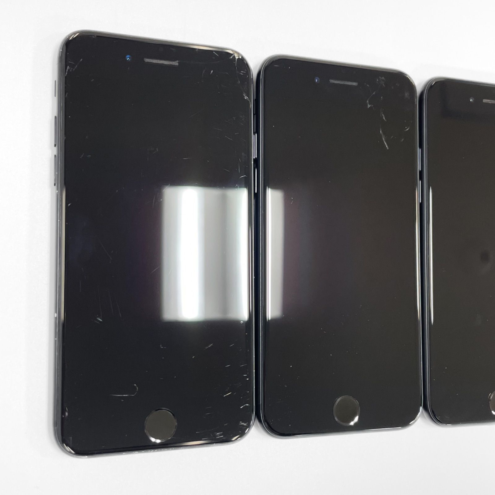 【3台まとめ売り】iPhone 7 本体 セット 動作確認済み ジャンク扱い ジャンク・3台まとめ売り】iPhone7 32GB バッテリー79~89％ [3台