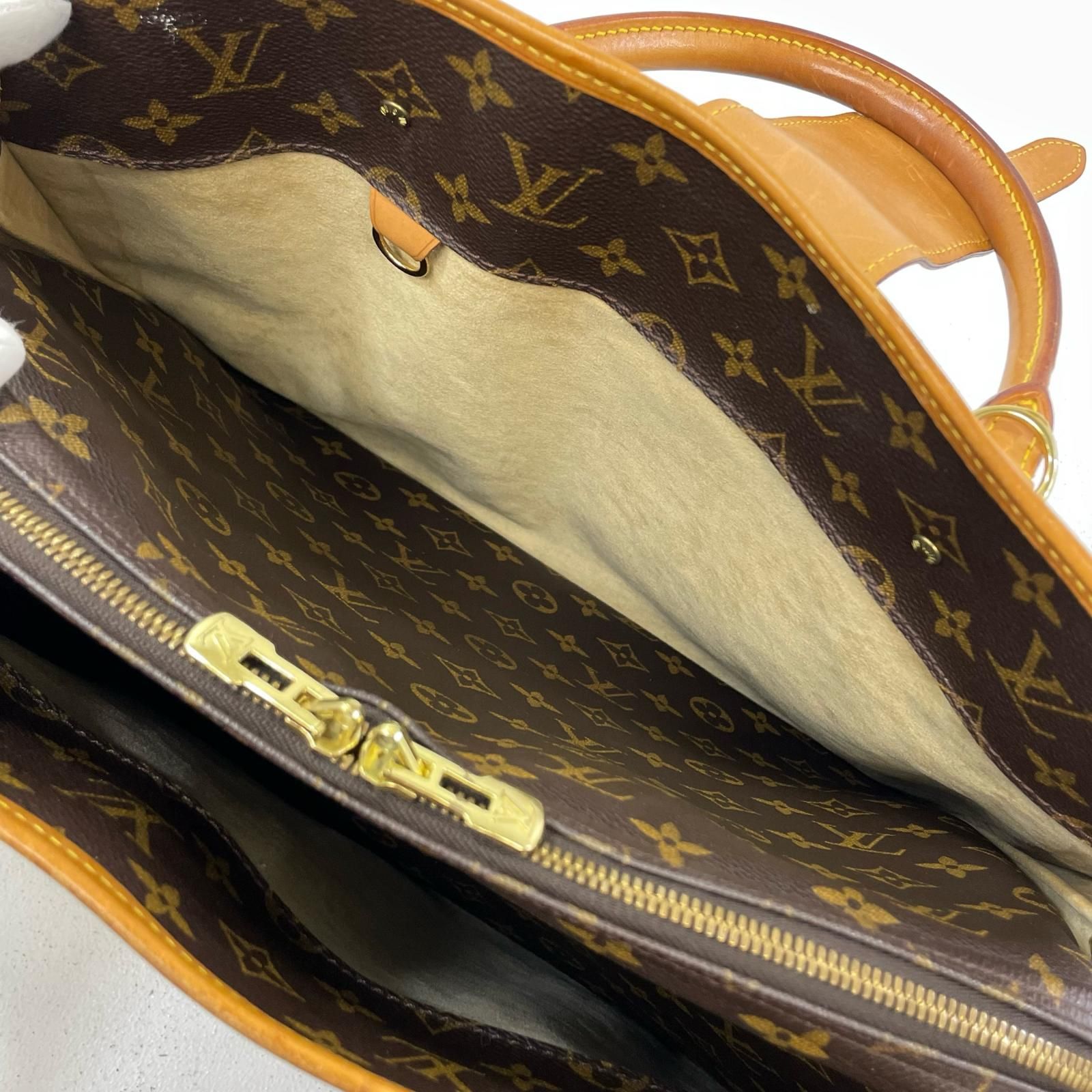 【中古】LOUIS VUITTON | ルイ・ヴィトン リヴォリ モノグラム ハンドバッグ ビジネスバッグ ブリーフケース M53380 ブラウン【尾張小牧店】 中古】LOUIS VUITTON | ルイ・ヴィトン リヴォリ モノグラム