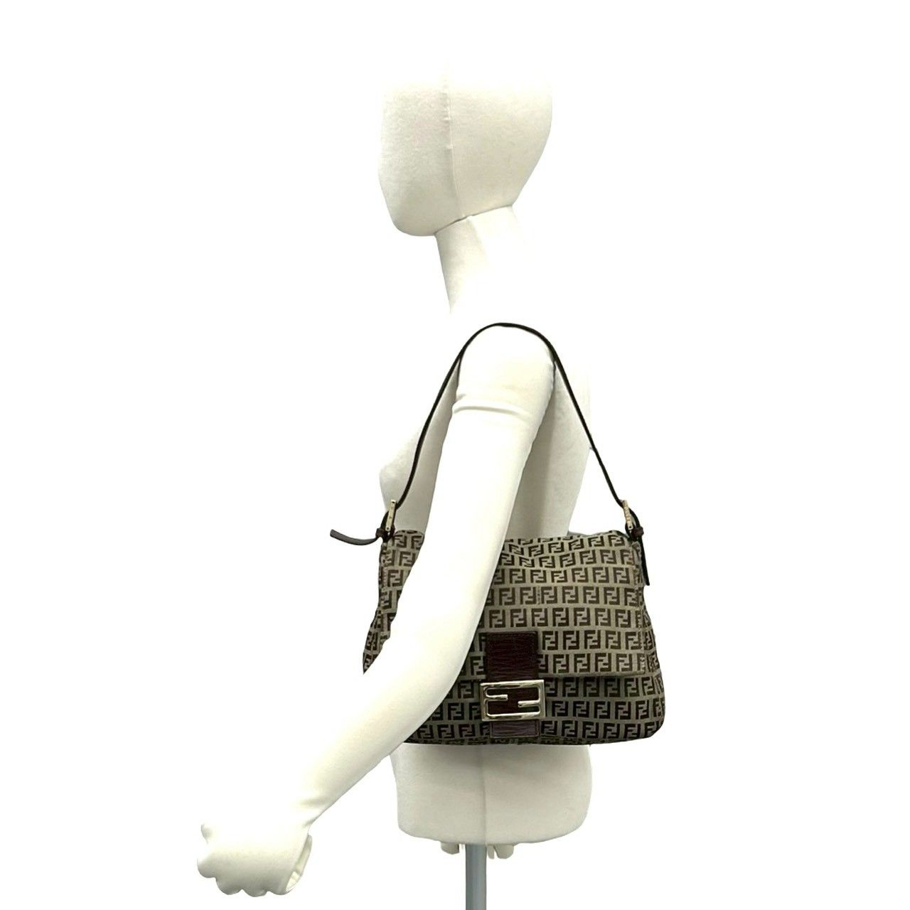 極 美品 袋付き FENDI フェンディ ズッキーノ FF 柄 キャンバス レザー