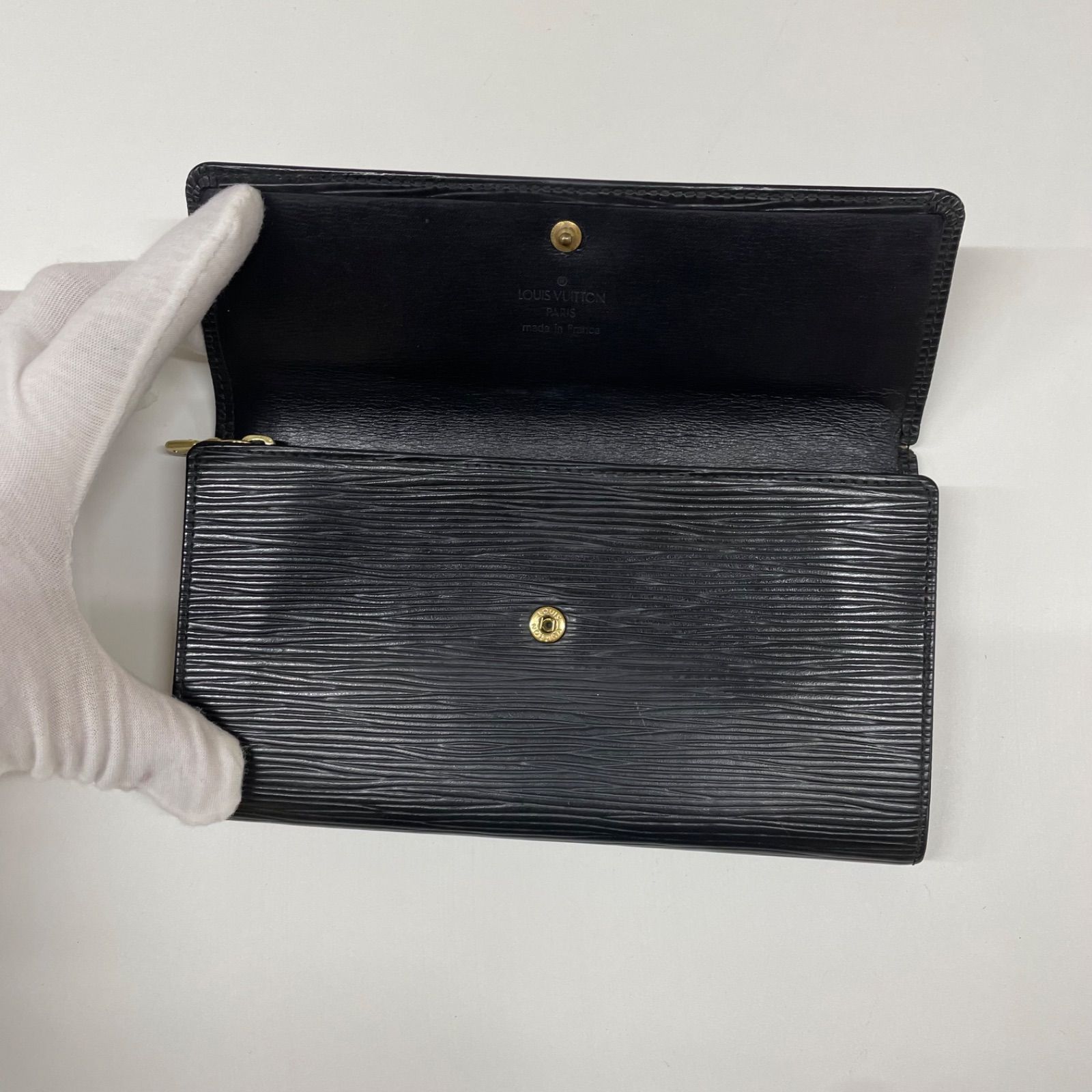 s) LOUIS VUITTON ルイヴィトン エピ ポルトフォイユサラ 長財布 二