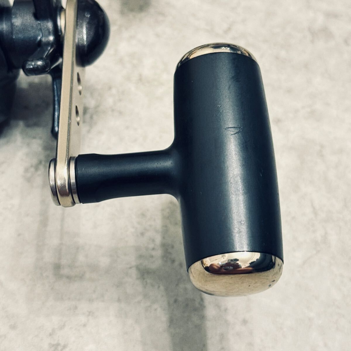 ☆程度良好☆ダイワ 両軸リール 巨鯉 40W/ DAIWA