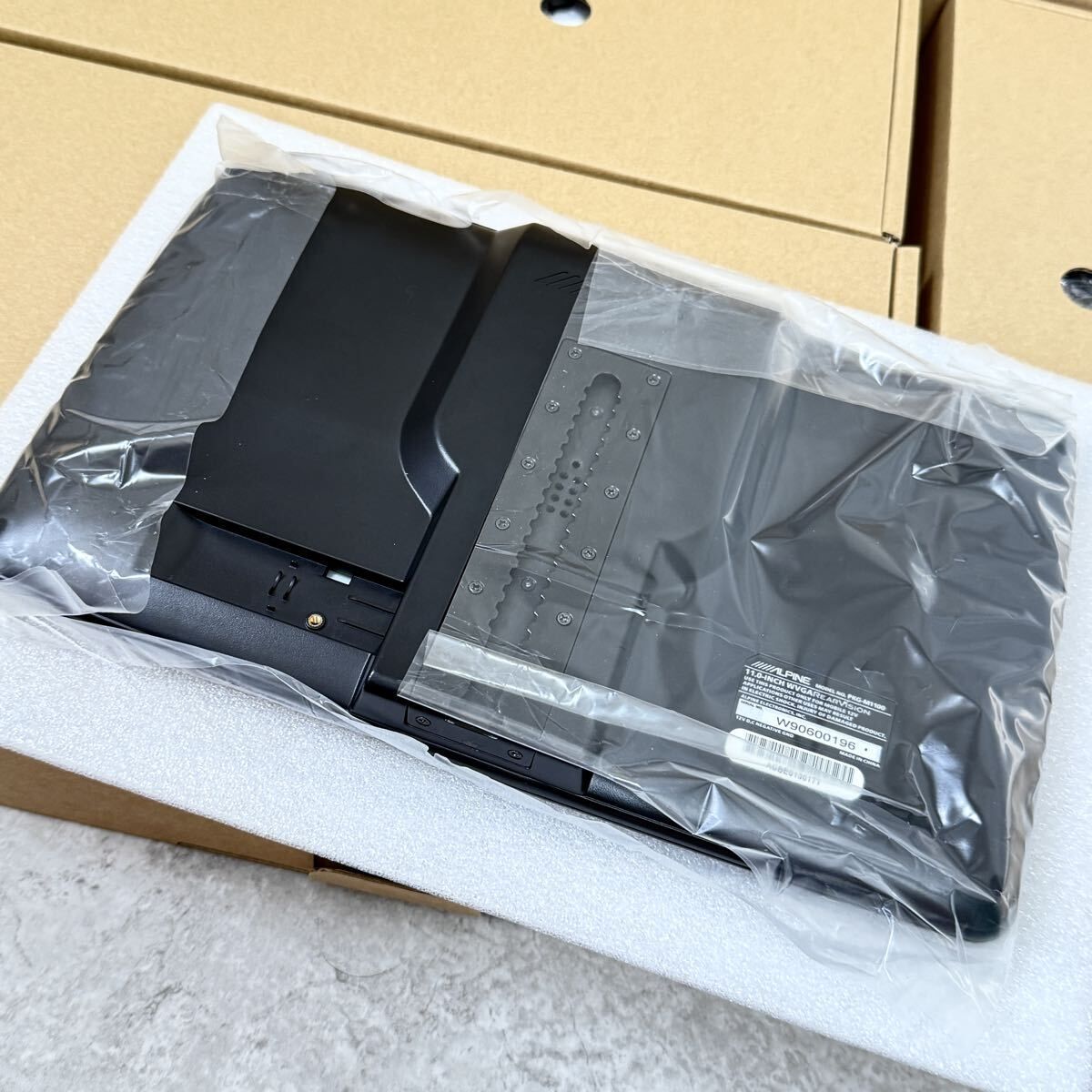 ☆未使用☆アルパイン 11インチリアビジョン PKG-M1100/ALPINE - メルカリ