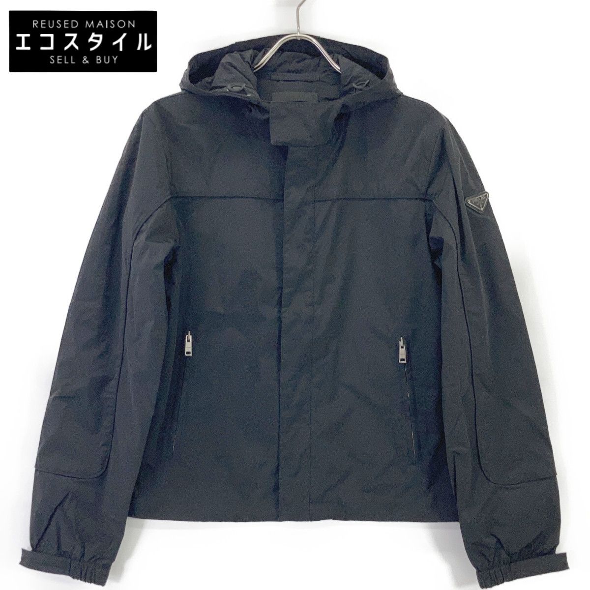 PRADA プラダ SGN319 ﾌﾞﾗｯｸ ﾄﾗｲｱﾝｸﾞﾙﾌﾟﾚｰﾄ ﾌｰﾃﾞｨ ﾅｲﾛﾝｼﾞｬｹｯﾄ XS-春夏 
