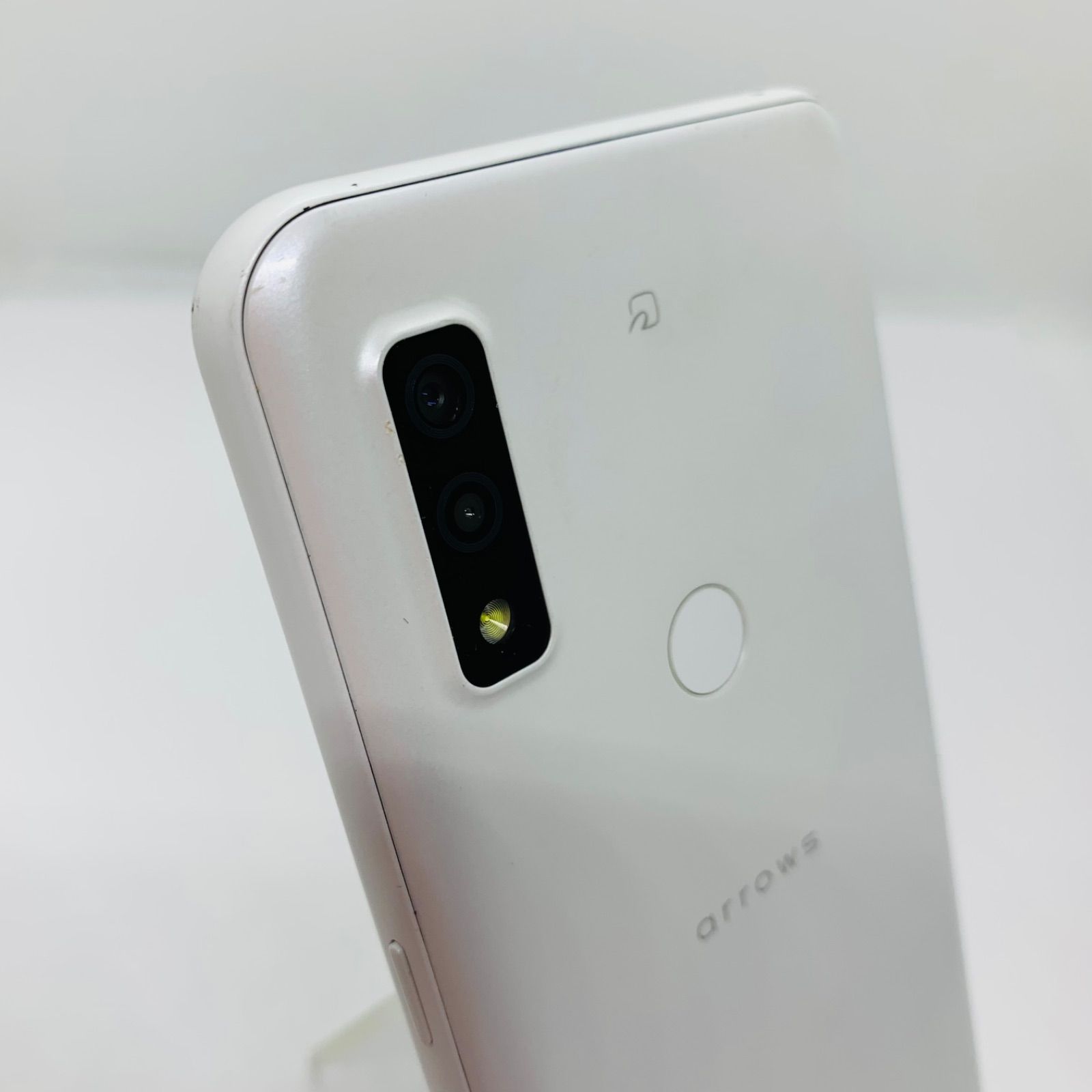 訳あり】arrows We 64GB FCG01 ホワイト au - メルカリ