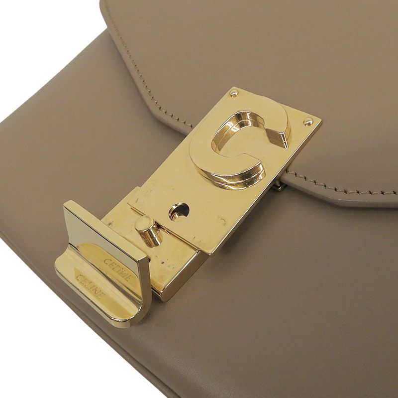 セリーヌ CELINE C セー スモール ショルダーバッグ チェーンシェルダー レザー ライトキャメル 188403BFB.02BA 中古 新入荷 OB2795 セリーヌ CELINE C セー スモール ショルダーバッグ チェーン