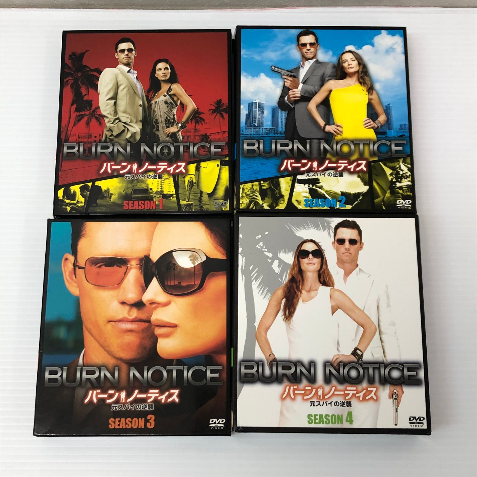 バーン ノーティス 元スパイの逆襲 1〜4 ☆ コンパクトDVDボックス △【DVD】バーン・ノーティス 元スパイの逆襲 シーズン1～4セット
