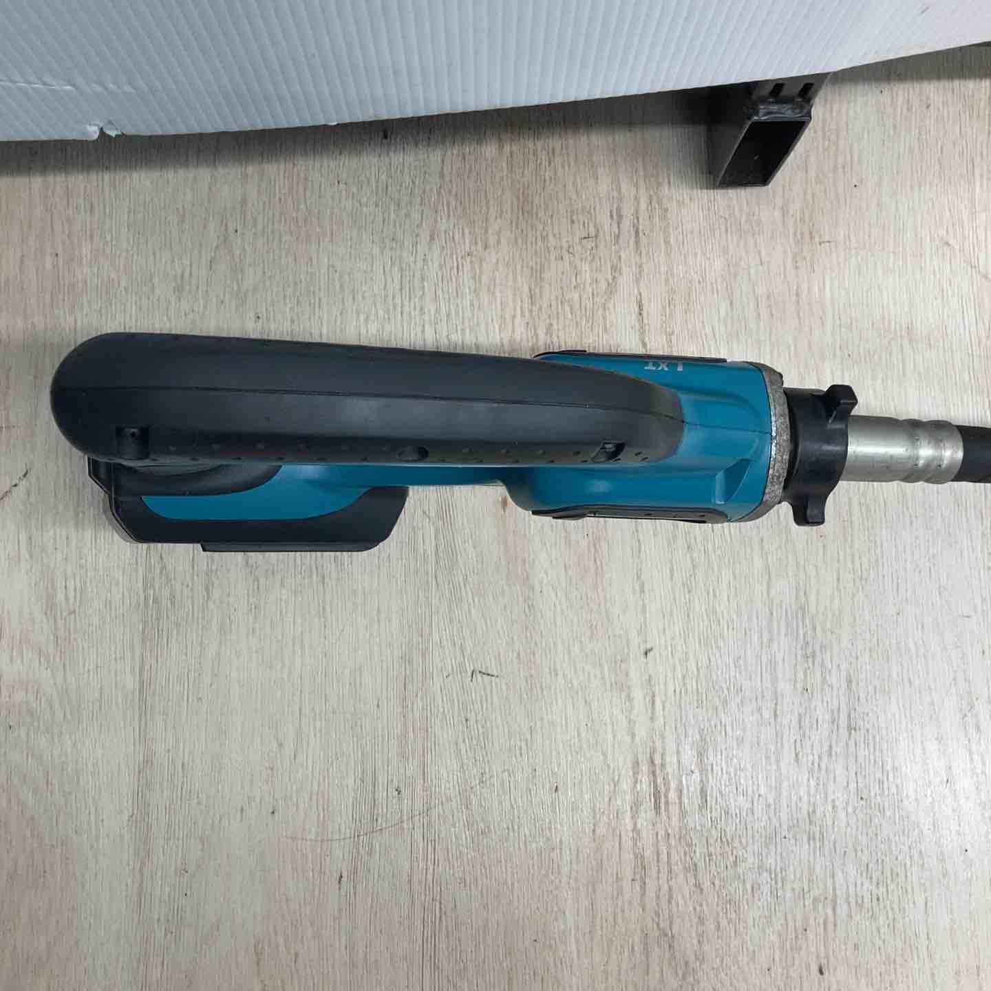 ☆マキタ(makita) コードレスコンクリートバイブレータ VR350DZ【川越 
