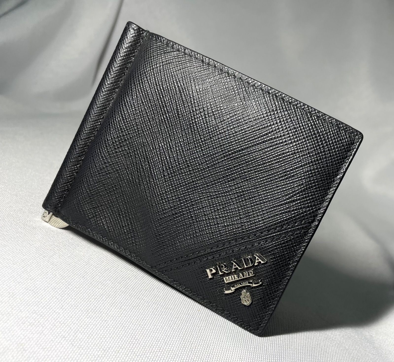 PRADA プラダ サフィアーノ ロゴ ブラックレザーマネークリップ 黒 