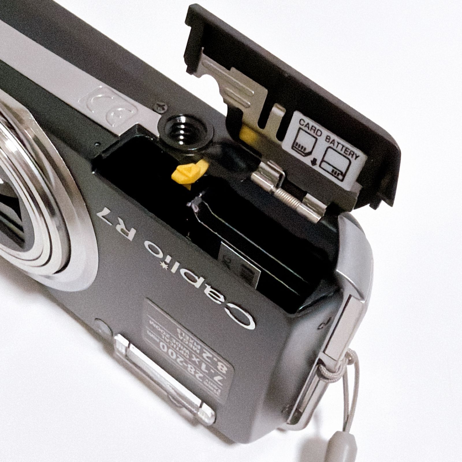 RICOH Caplio R7 カメラ コンデジ ブラック 充電器ないため動作未確認