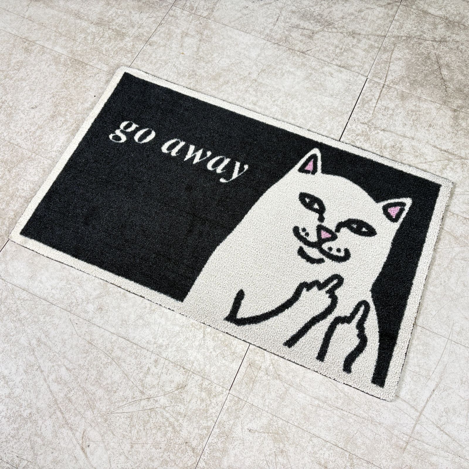 RIPNDIP リップンディップ Go Away Rug ラグ 玄関マット 猫 キャット 