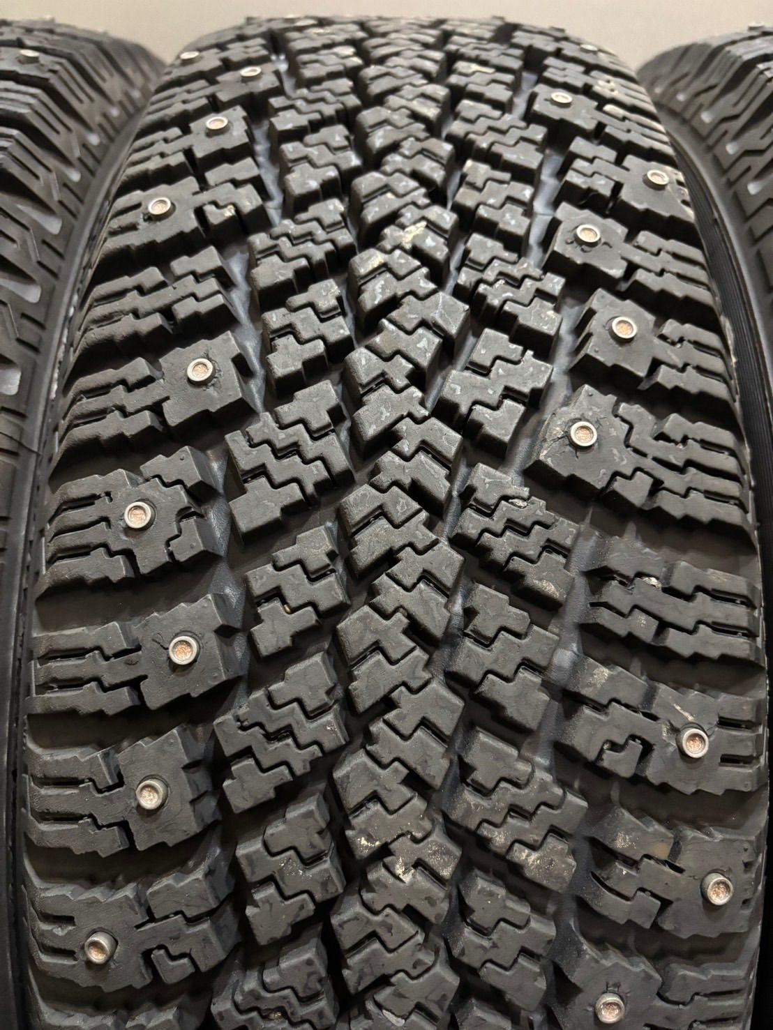 ☆195/65R15 NOKIAN/HAKKAPELIITTA 1 2000年製 スタッドレス スパイク 