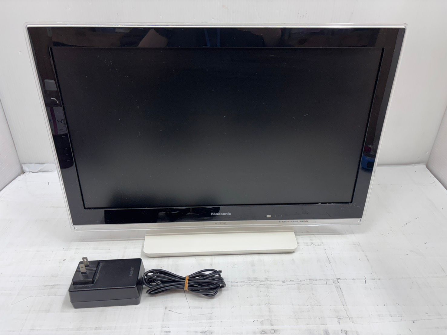 送料無料h13613 Panasonic パナソニック SV-PT19S1 ポータブルテレビ