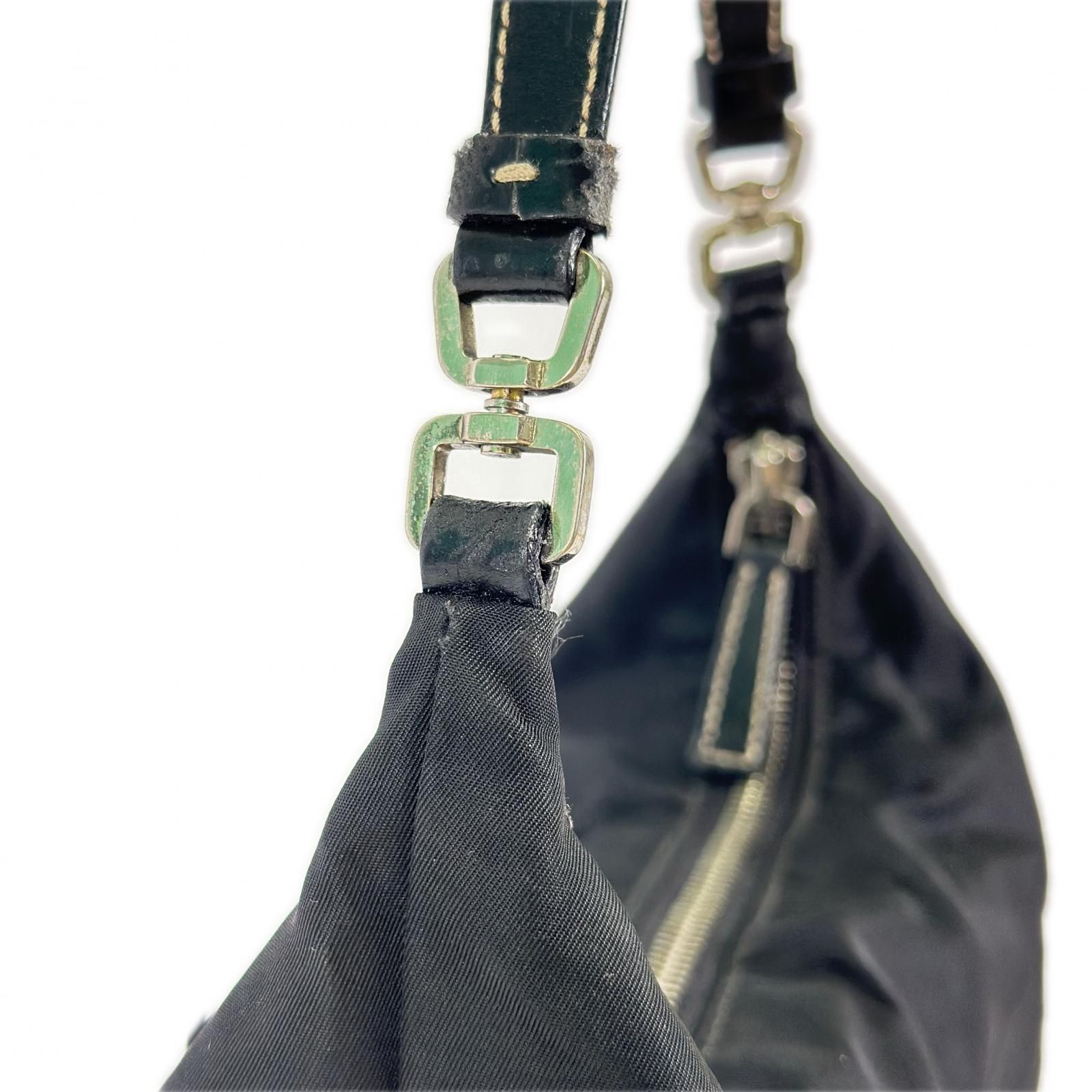 PRADA プラダ ポーチ アクセサリーポーチ ワンショルダー ブラック 