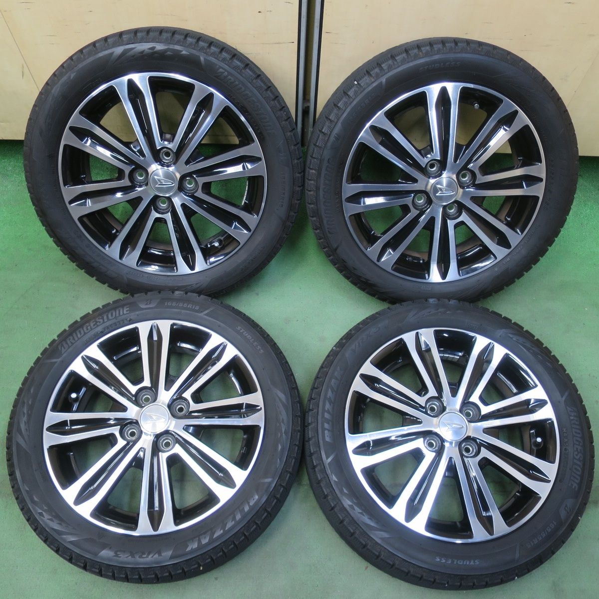 バリ溝！キレイ！8.5分☆ダイハツ タント カスタム 純正 165/55R15