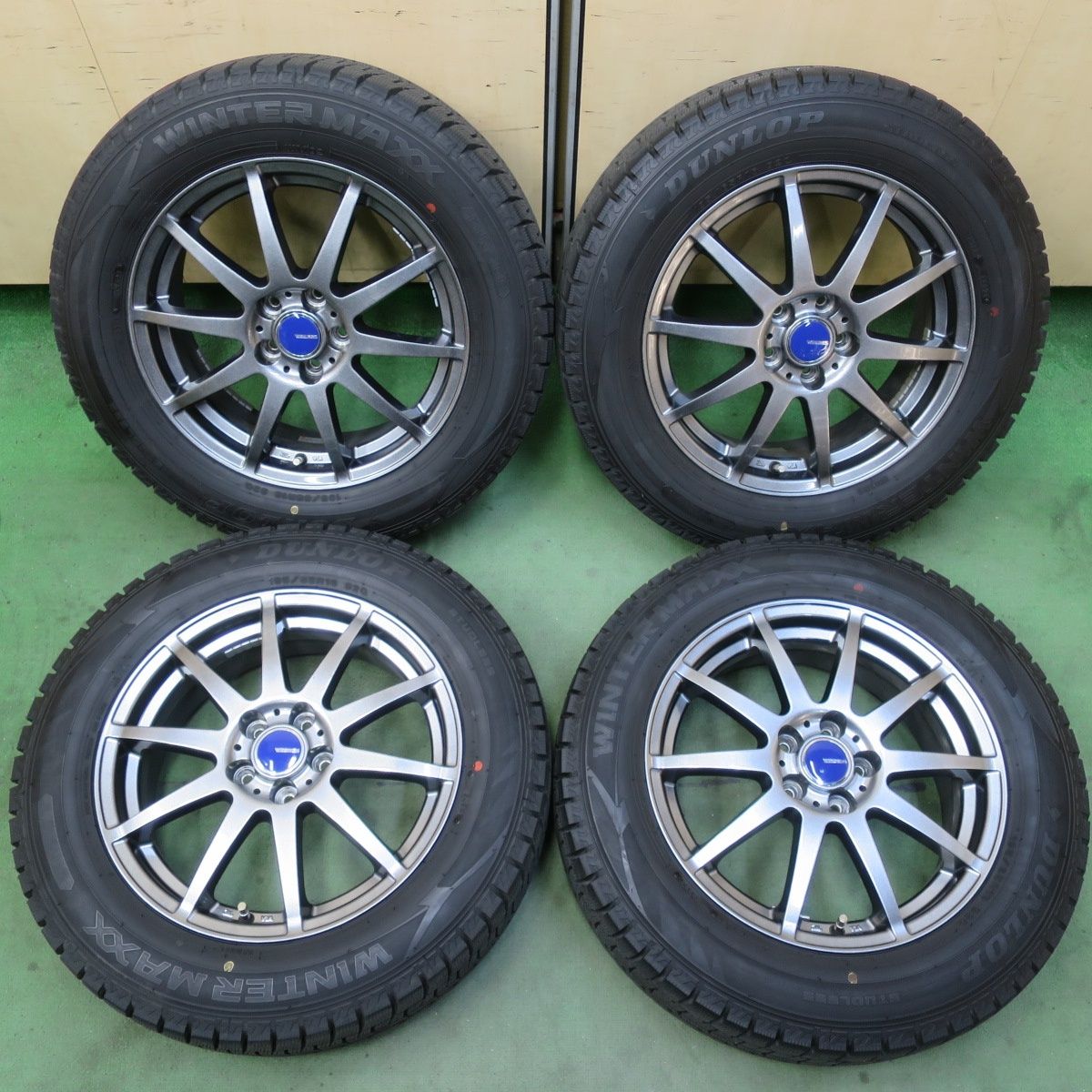 【DUNLOP WM02 195/65R16】スタッドレス【PRD 16インチ 6J4HPCD100+45】20年製 バリ溝 ライズ ロッキー等　(KTF138) DUNLOP WINTER MAXX WM02 195/65R16 92Q | タイヤの通販 販売と交換