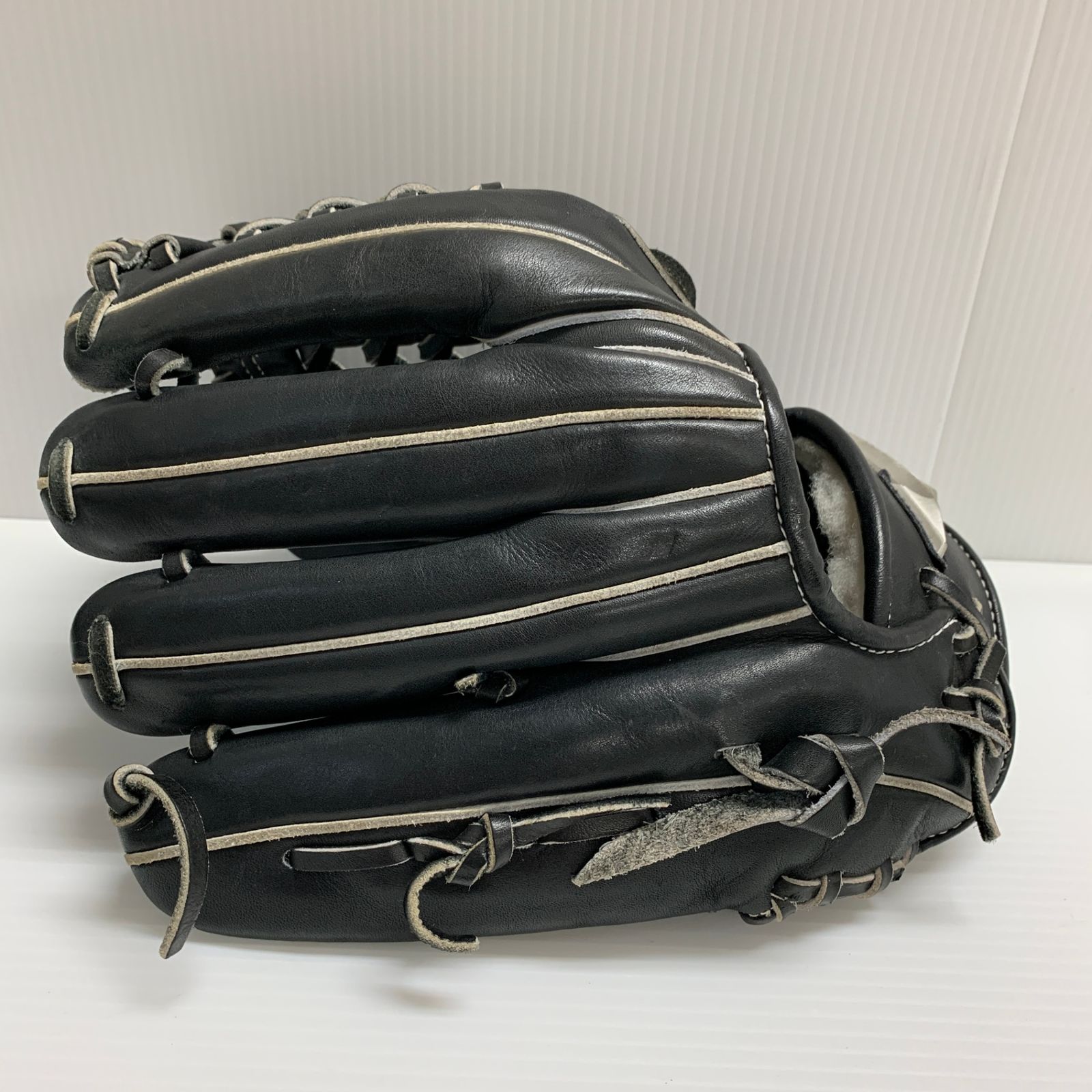 ミズノ MIZUNO プロ 硬式 大人 一般 内野手用 グローブ グラブ 右投げ 1AJGH11303 HAGA 中古品  野球 8311 ミズノ MIZUNO プロ 硬式 大人 一般 内野手用 グローブ グラブ 右投げ