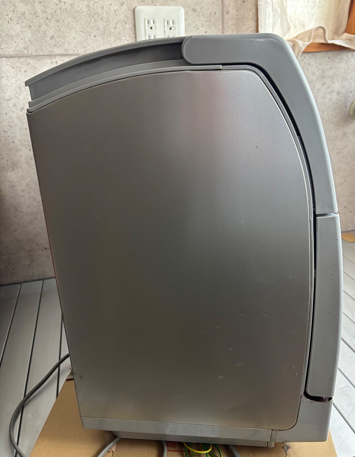 送料無料（沖縄 離島除く）TOSHIBA 東芝 DWS-600A 食器洗い乾燥機 2007 