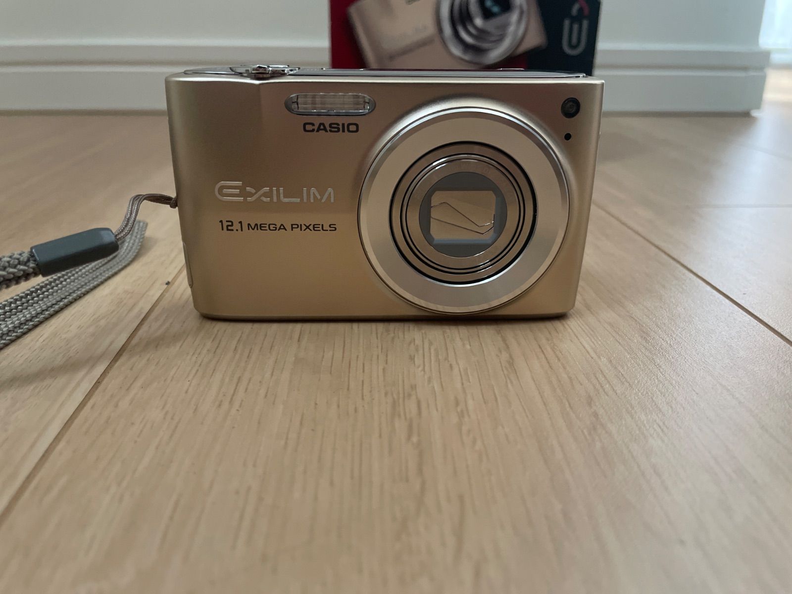 CASIO カシオ EXILIM EX-Z400 シャンパンゴールド EX-Z400 - デジタルカメラ - CASIO