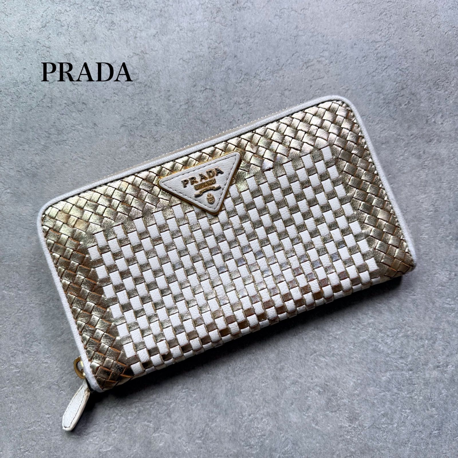 希少 PRADA プラダ 編み込み レザー 三角ロゴ トライアングルロゴ 
