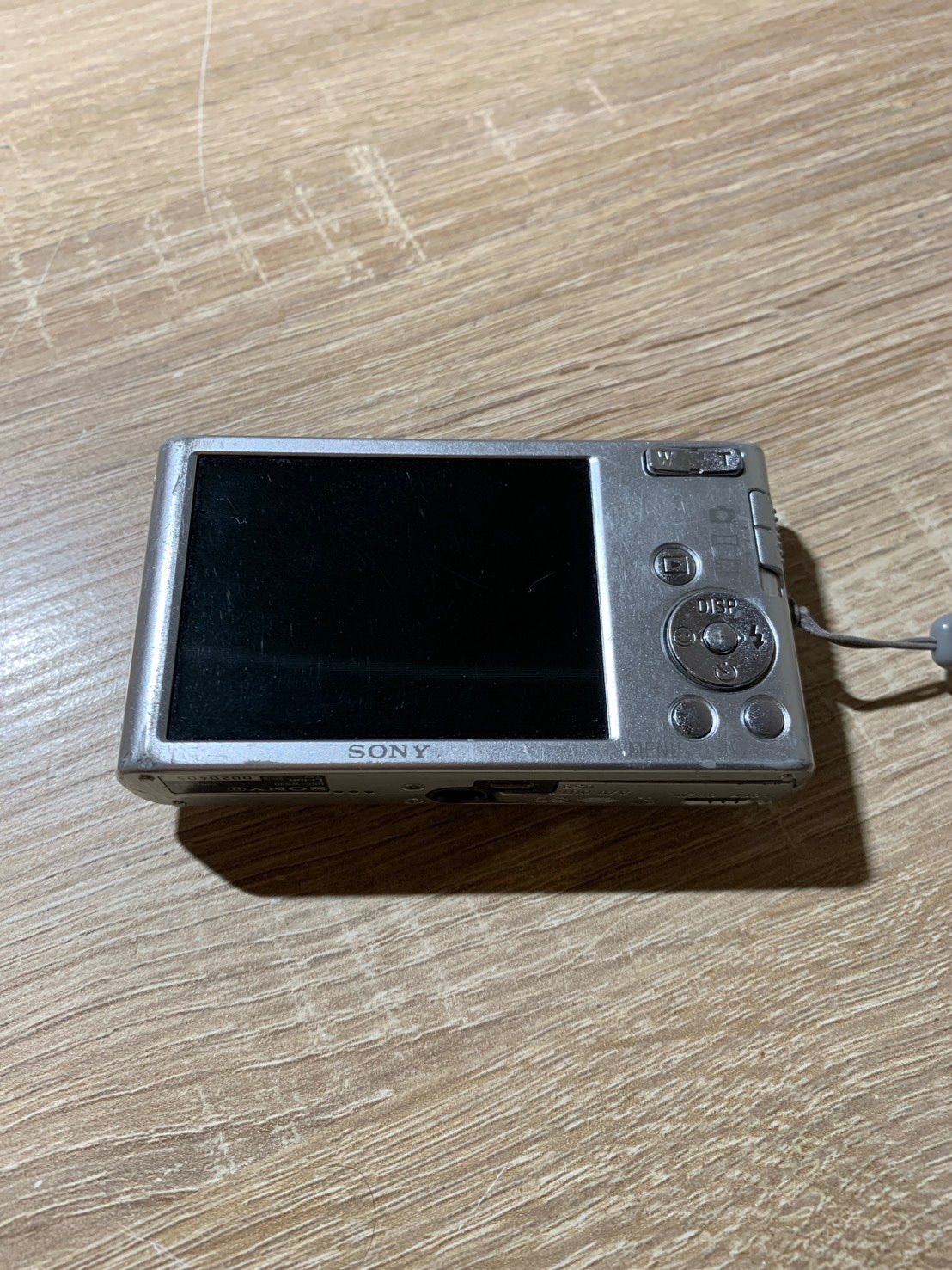 「ジャンク品」SONY Cyber-Shot DSC-W830 デジカメ 9722 Sony Cyber-shot DSC-W830 シルバー デジカメ ジャンク品【ネ