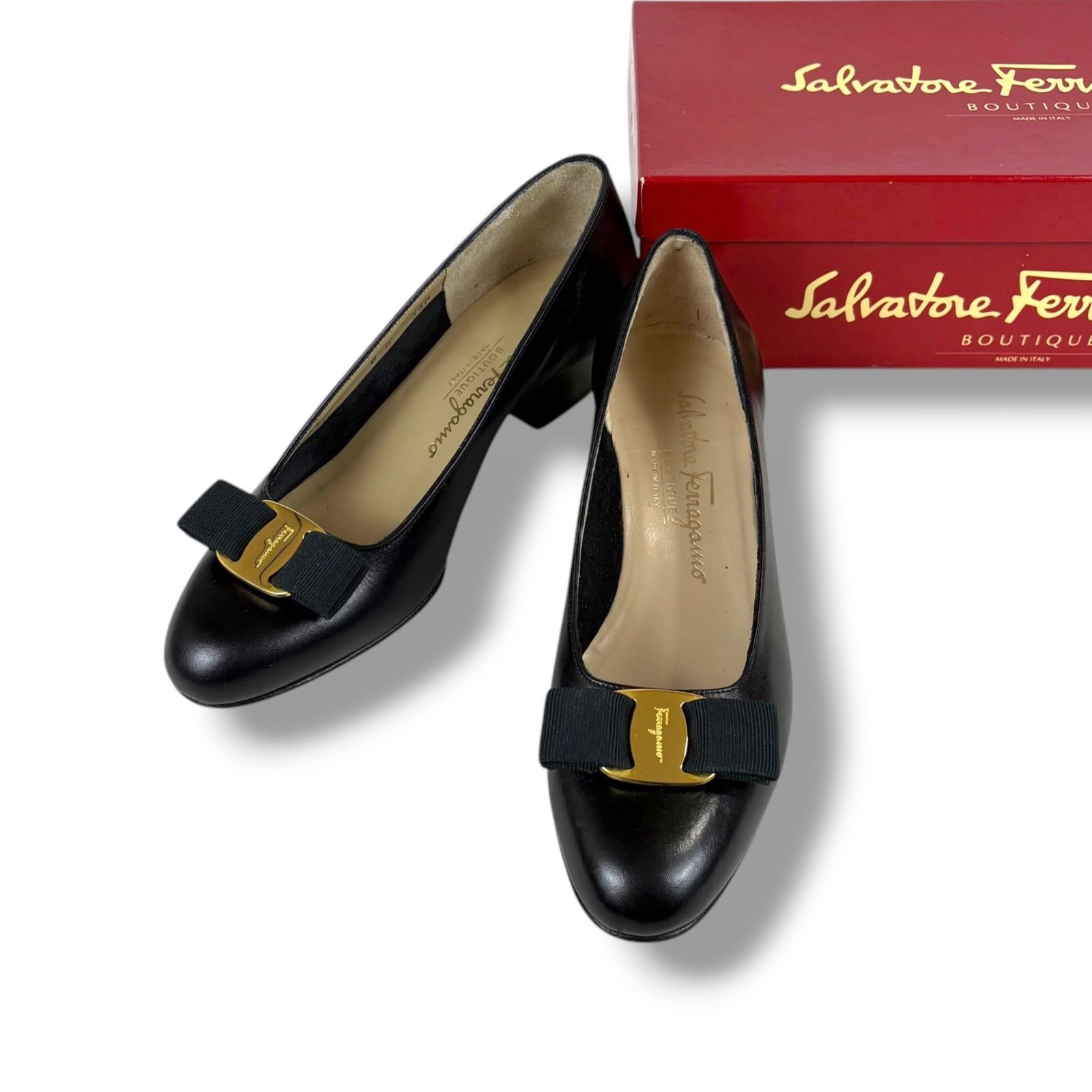 Salvatore Ferragamo サルヴァトーレフェラガモ パンプス ローヒール 