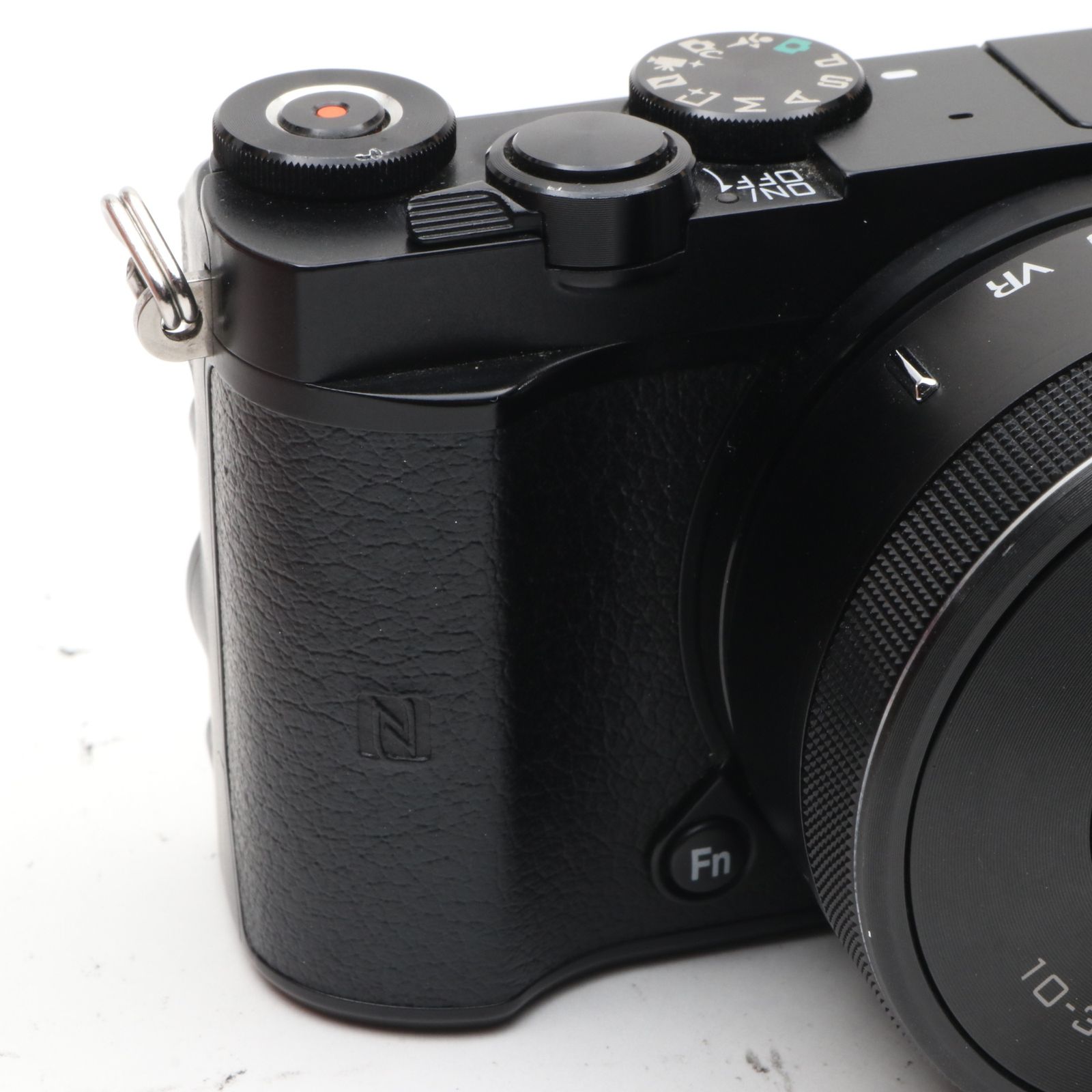 Nikon 1 J5 標準パワーズームレンズキット ブラック ミラーレスカメラ