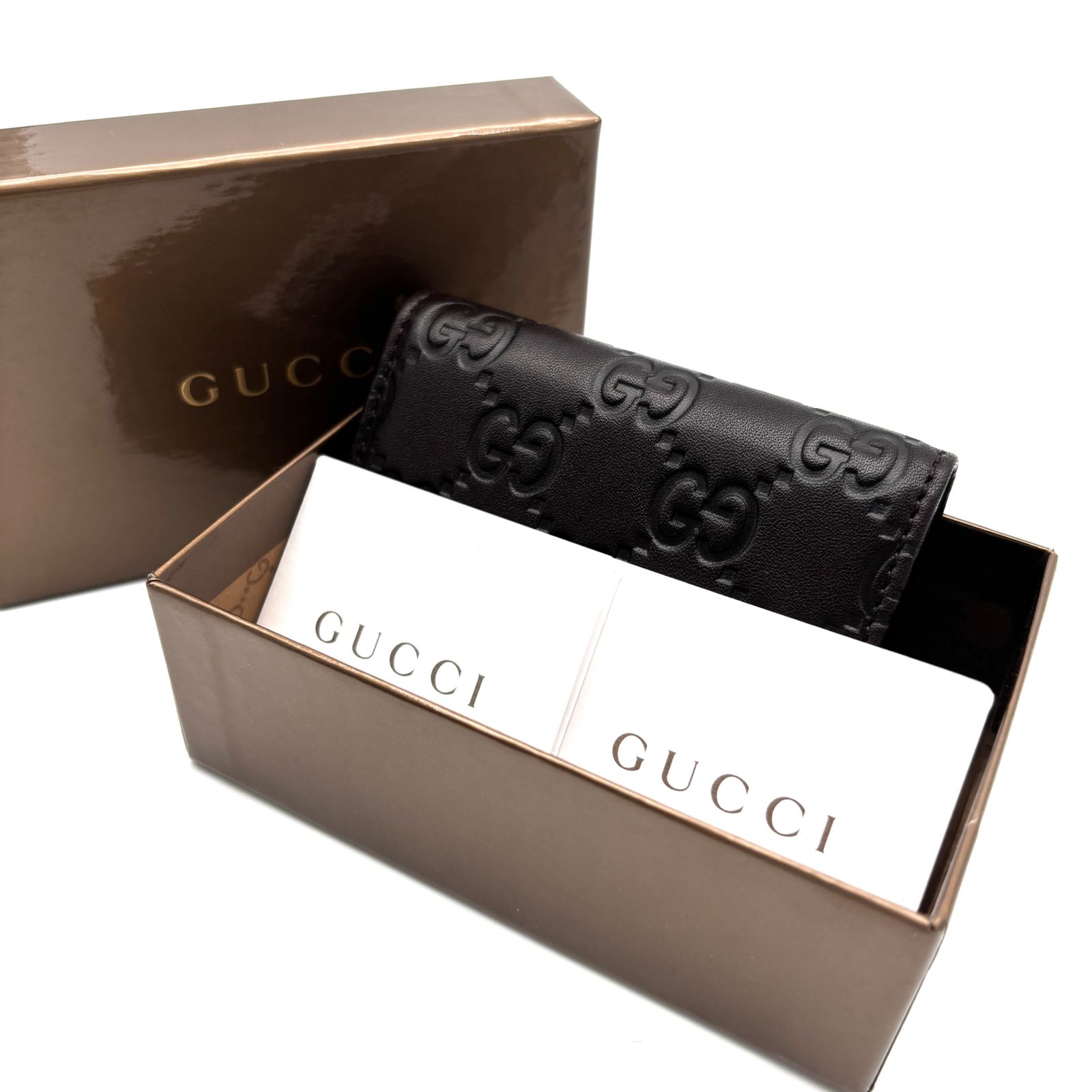 未使用保管品 GUCCI グッチ グッチシマ 6連キーケース 鍵ケース シグネチャー レザー 牛革 ダークブラウン 濃茶 シルバー金具 138093 メンズ レディース ユニセックス プレゼント 贈り物 鍵 未使用保管品 GUCCI グッチ グッチシマ 6連キーケース 鍵ケース