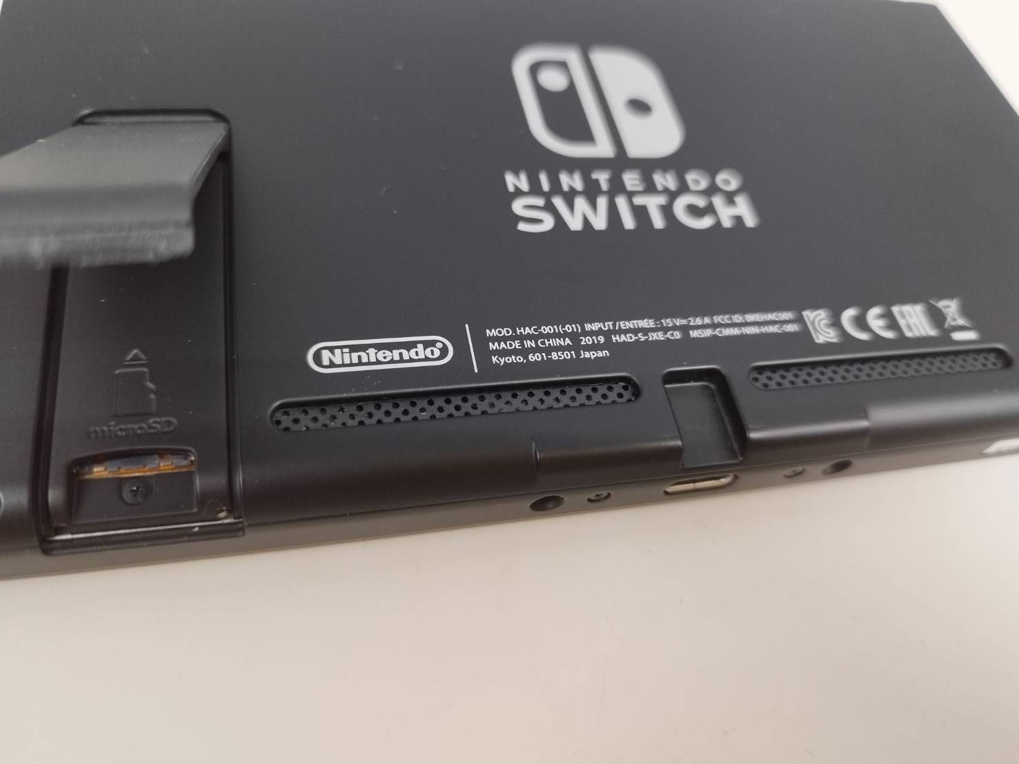 良品】Nintendo Switch 本体 HAC-001(-01)/2019年製/バッテリー強化版 