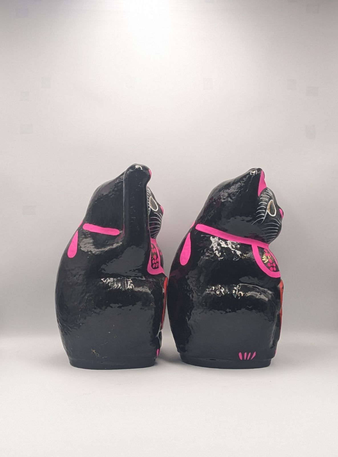  縁起物 高崎張子 招き猫 2種セット 黒猫 右手上げ 左手上げ 魔除け 千客万来 商売繁盛 置物 郷土玩具 和雑貨 壁面ラック 置物 インテリア小物