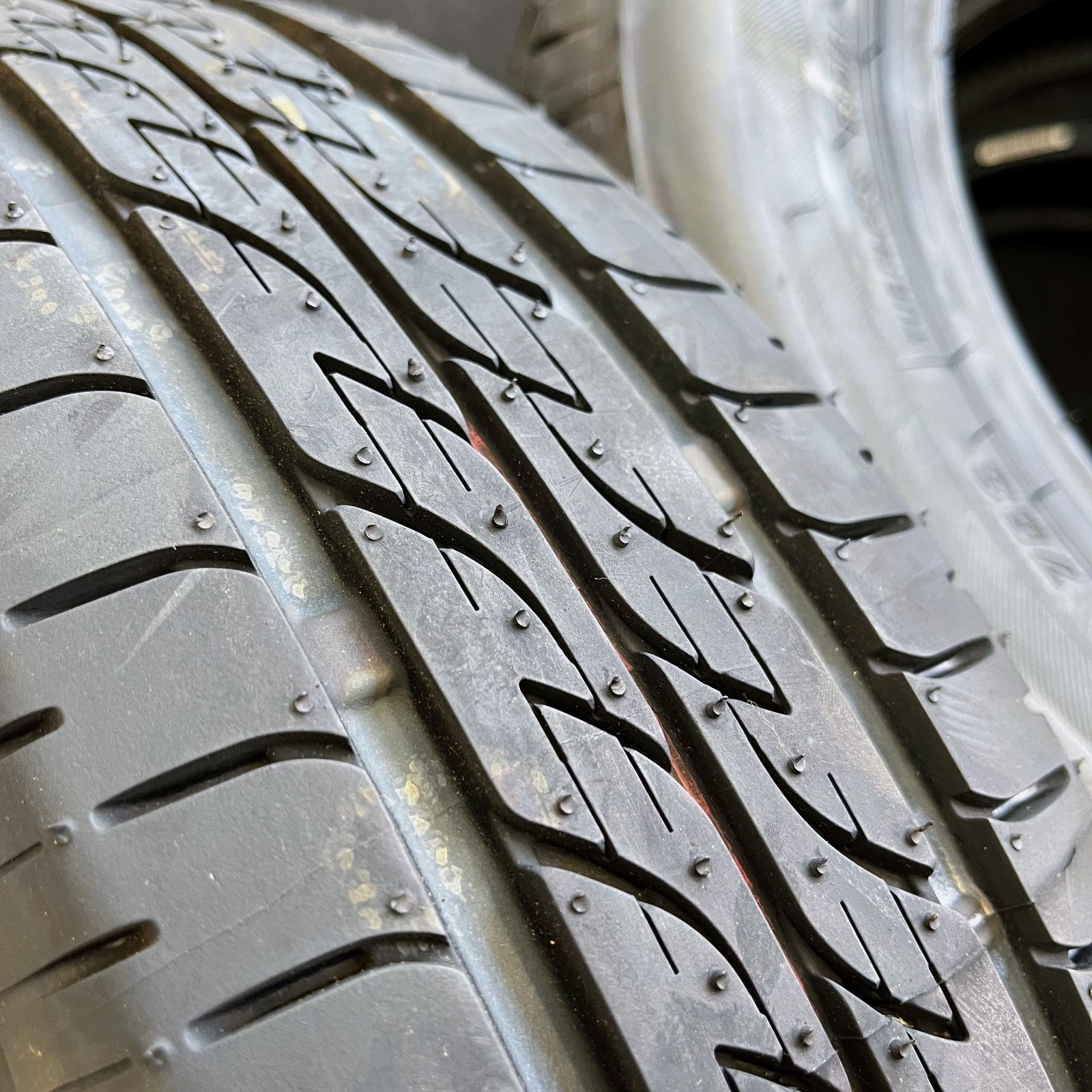 送料無料】【155/65R14】新品未使用 サマータイヤ 4本セット 
