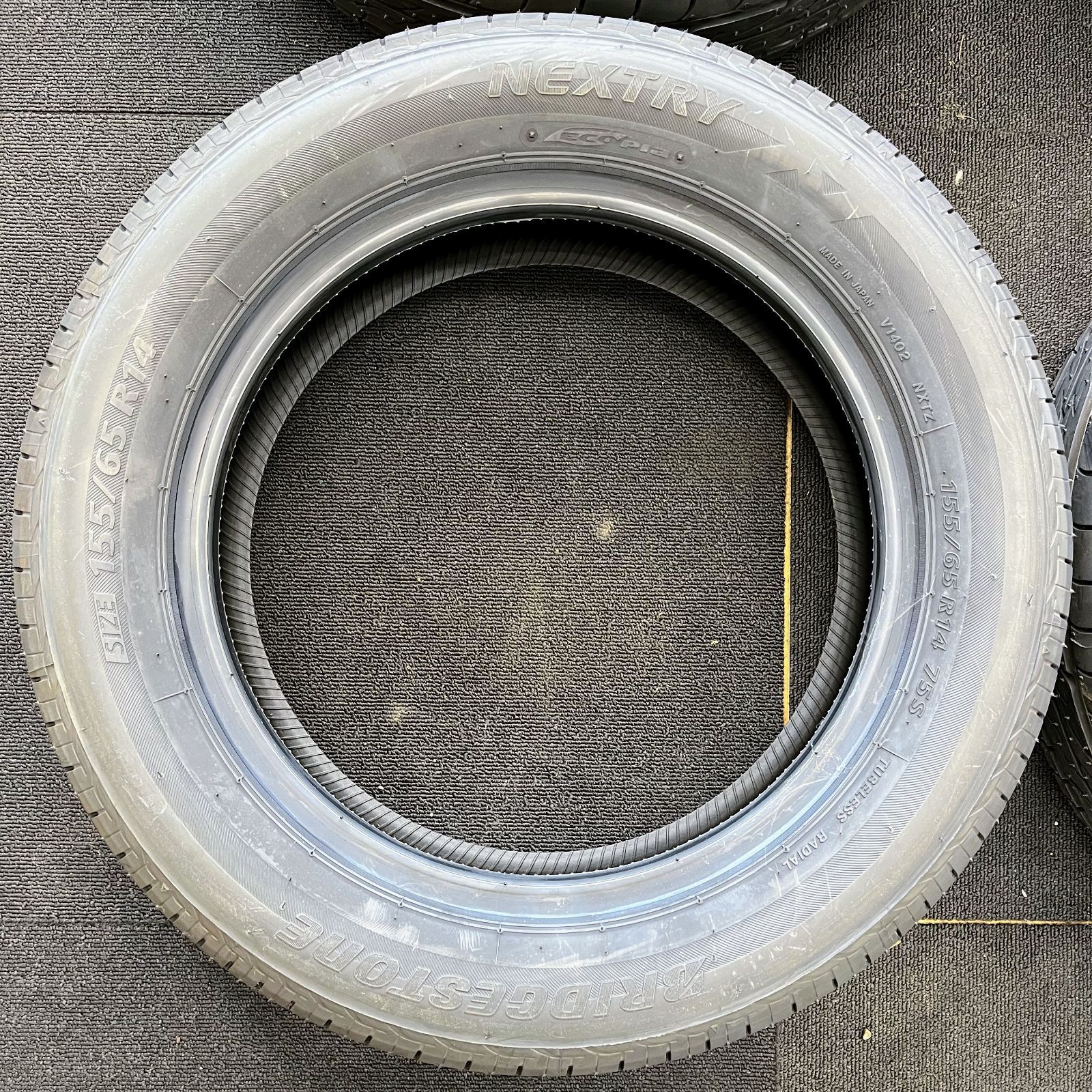 送料無料】【155/65R14】新品未使用 サマータイヤ 4本セット 