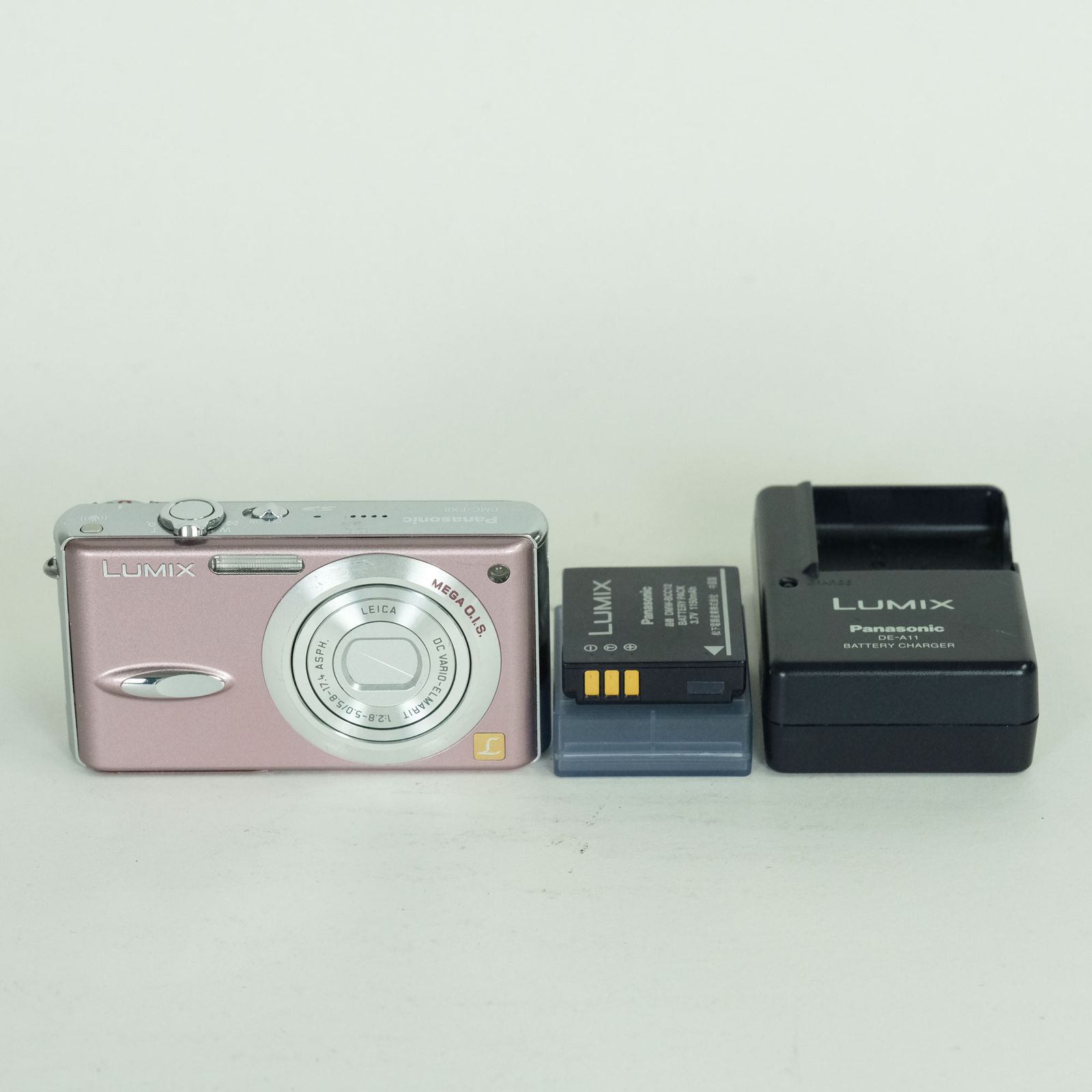 Panasonic LUMIX DMC-FX8 デジカメ ピンク LUMIX DMC-FX8の製品画像
