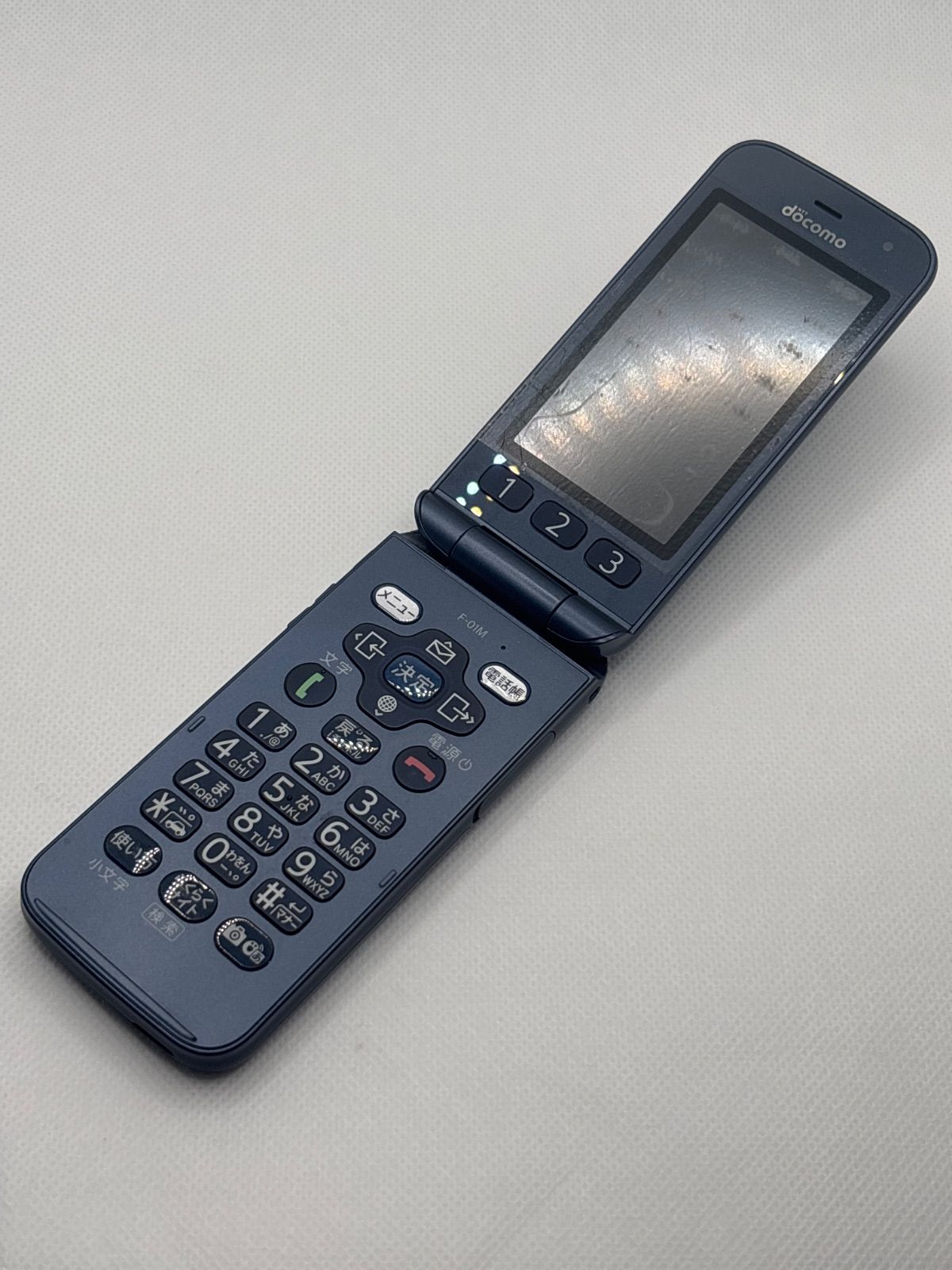 docomo らくらくホン F-01M ネイビー中古 - メルカリ