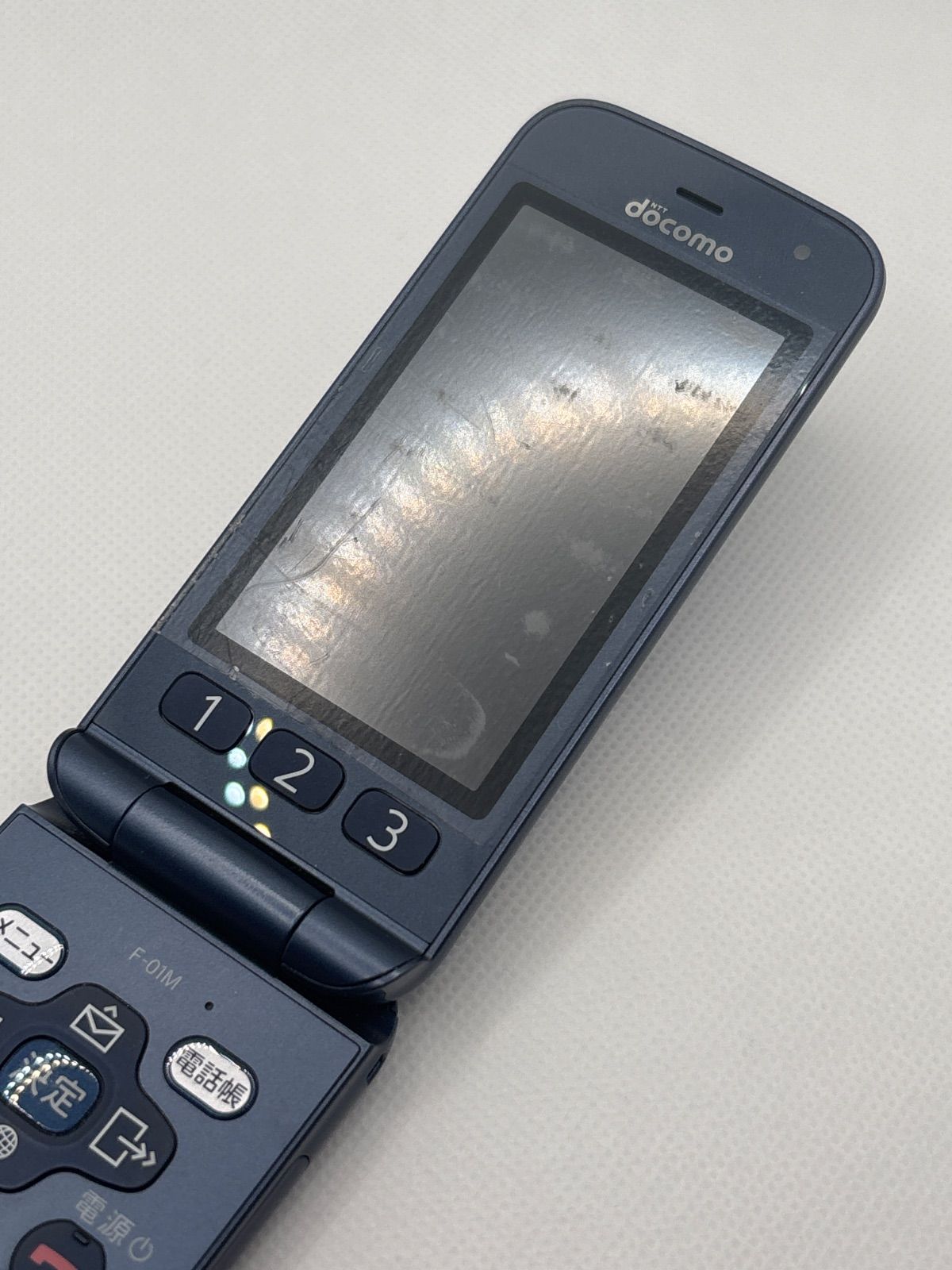 docomo らくらくホン F-01M ネイビー中古 - メルカリ