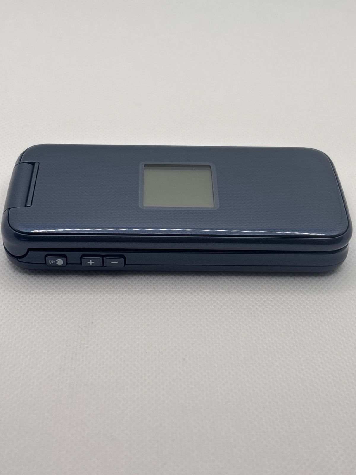 docomo らくらくホン F-01M ネイビー中古 - メルカリ