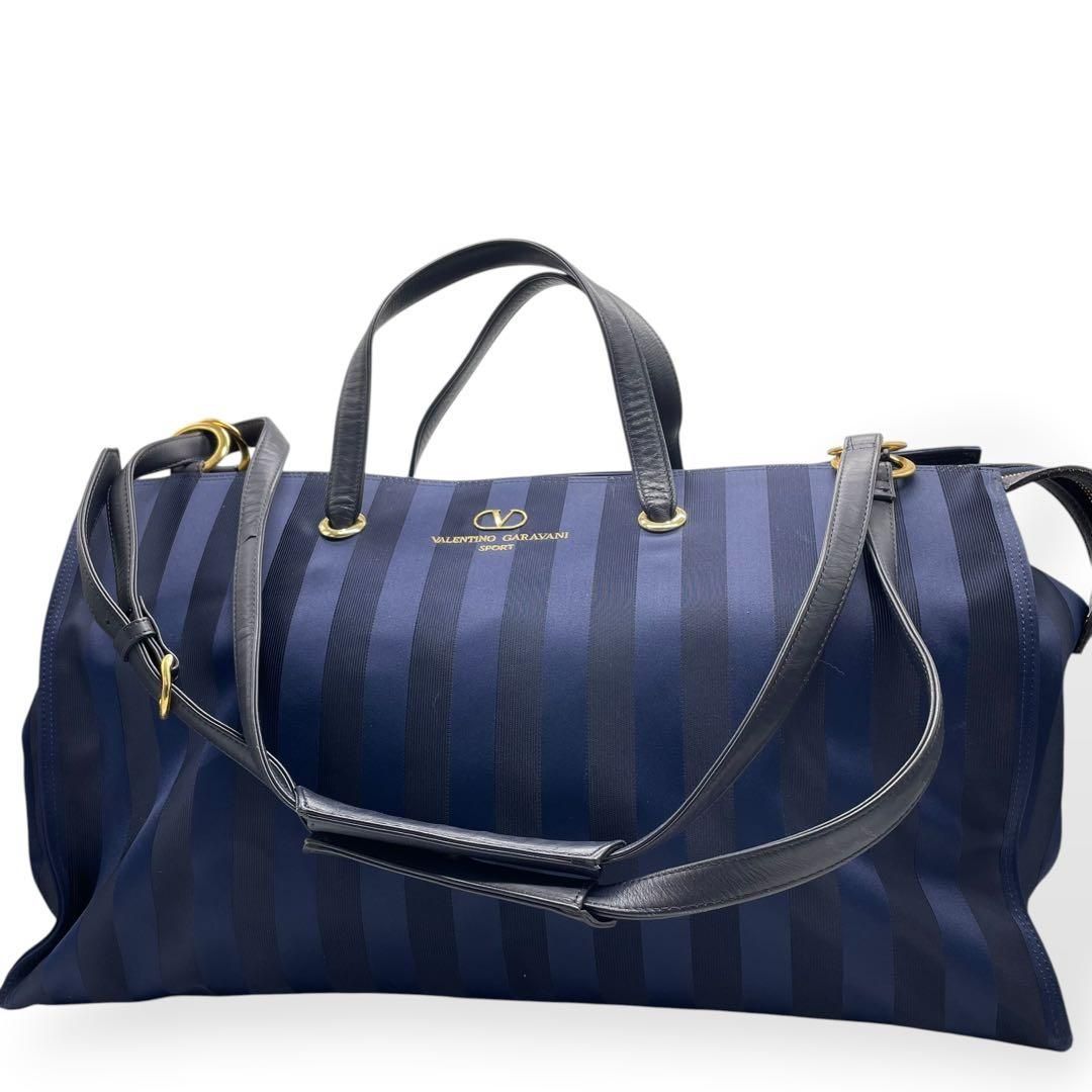 極美品 VALENTINO GARAVANI 2wayボストンバッグ ネイビー - メルカリ 極美品 VALENTINO GARAVANI 2wayボストンバッグ ネイビー - メルカリ