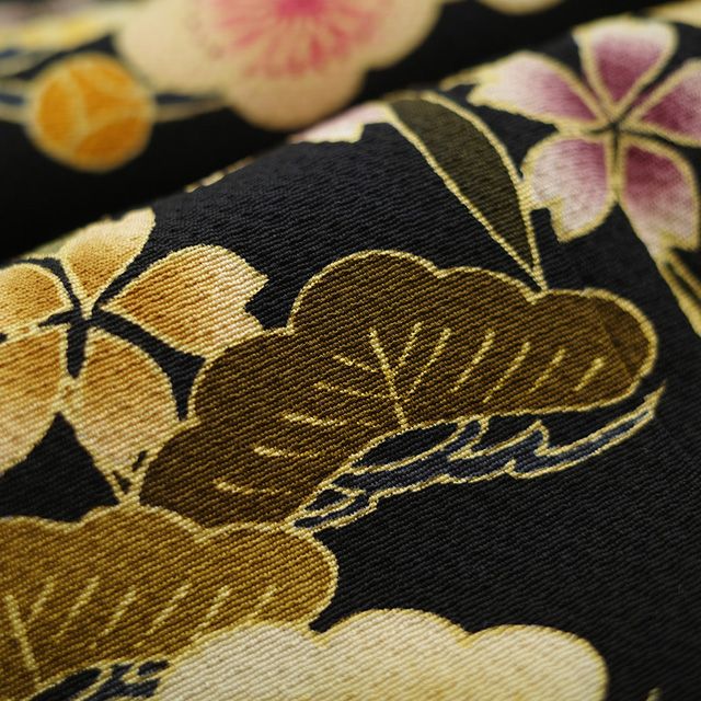 新古品】 訪問着 着物 手描き友禅 正絹 袷 黒 波 松竹梅 枝垂れ桜 古典
