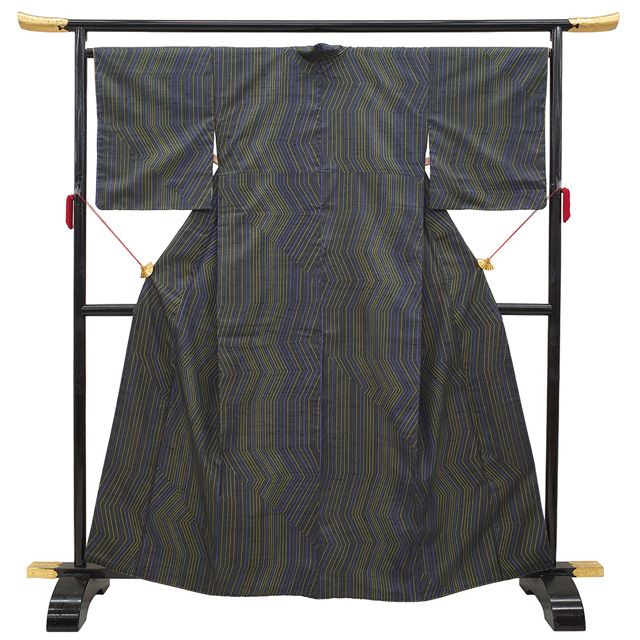 新古品】 本場牛首紬 着物 正絹 袷 石川県指定無形文化財 白山工房