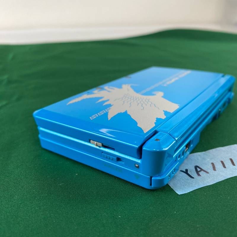 ◇YA111【限定モデル】Nintendo 3DS モンスターハンター4 ハンター