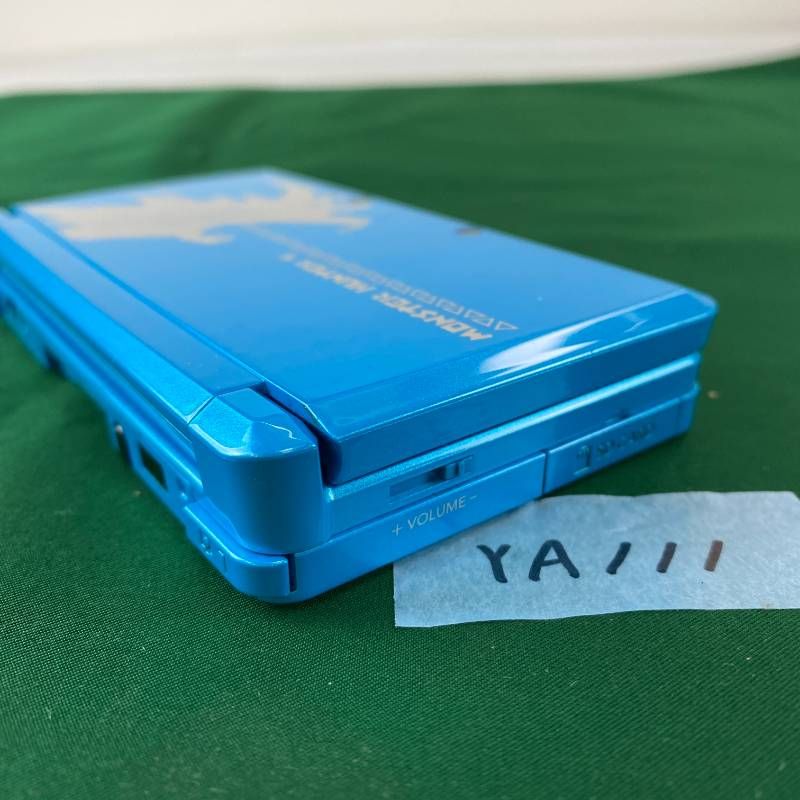 ◇YA111【限定モデル】Nintendo 3DS モンスターハンター4 ハンター