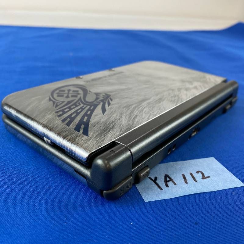 ◇YA112【希少品 上画面IPS液晶】Nintendo NEW3DSLL