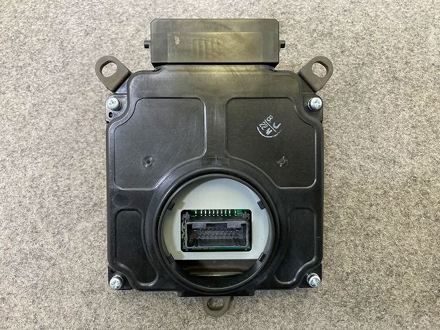 C-HR/CHR ZYX10/NGX10/NGX50 ヘッドライト LED コンピューター 81056