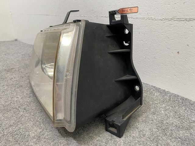ボンゴフレンディ SGEW 純正 右 ヘッドライト/ランプ ハロゲン STANLEY 